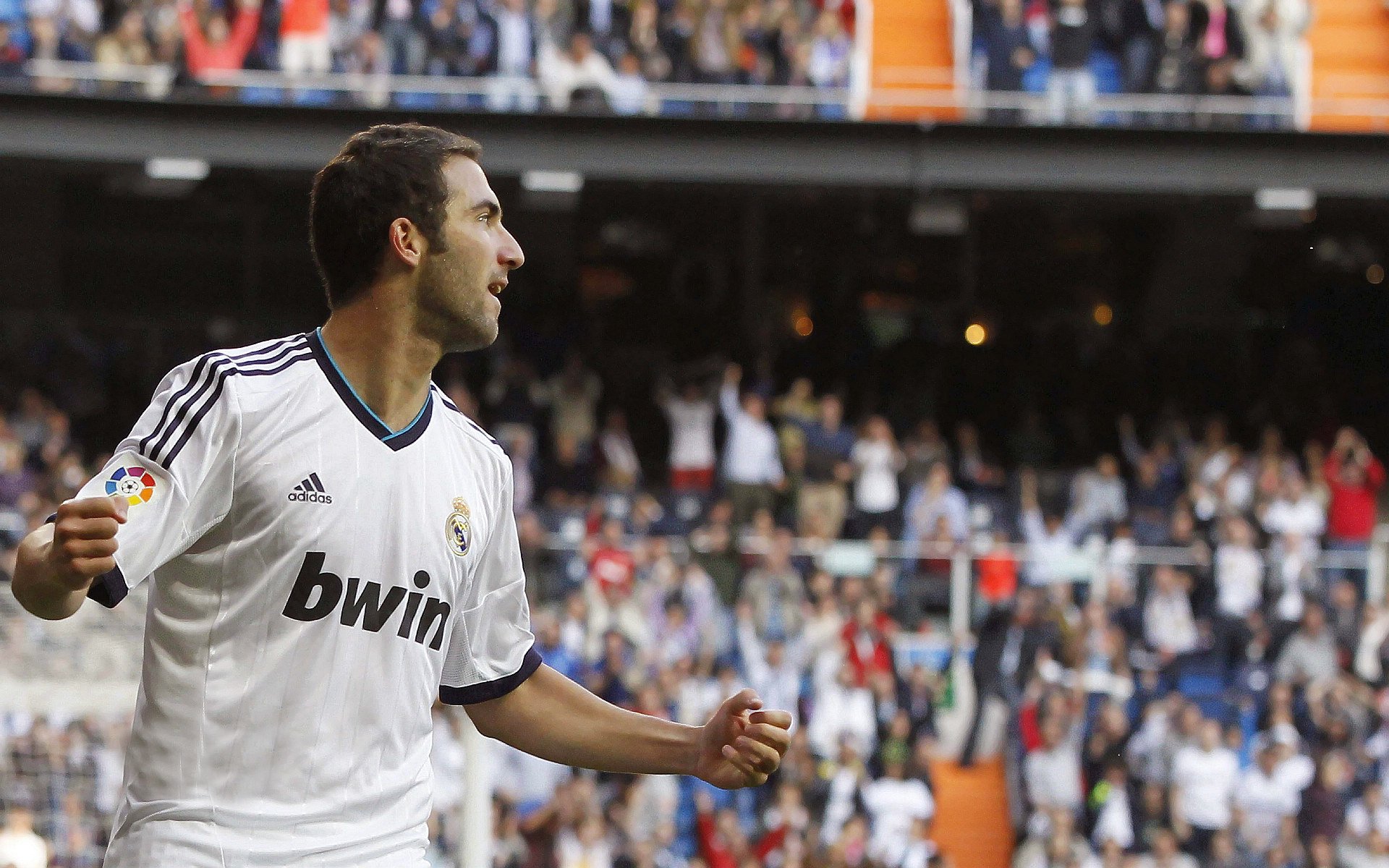 决赛红牌事件成为球队转折点，红牌会停赛吗